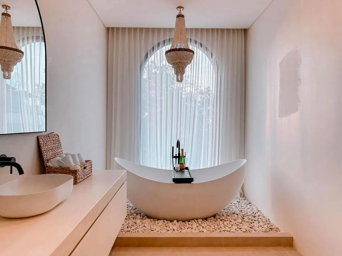 Casa Jomo 5 Bedroom Luxury Seaview Villa With Kids Playroom, Bingin Pecatu